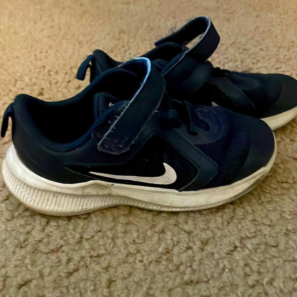 Toddler boy Nike revolution 5 navy blue